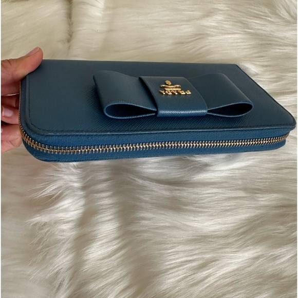 Auth Prada Wallet EUC - Picture 13 of 17